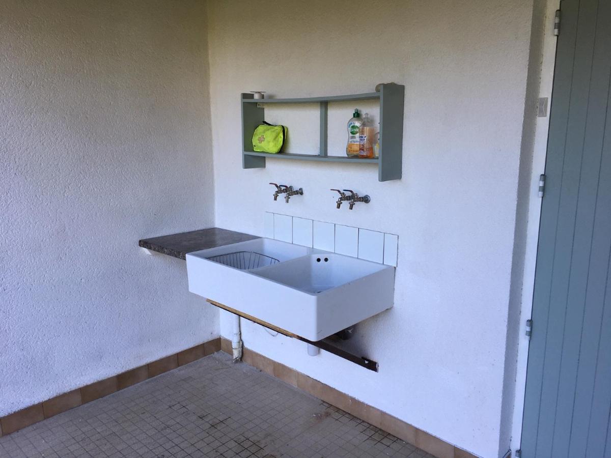 Charming 2-Bed Cabin In Domfront-En-Poiraie Perrou 外观 照片